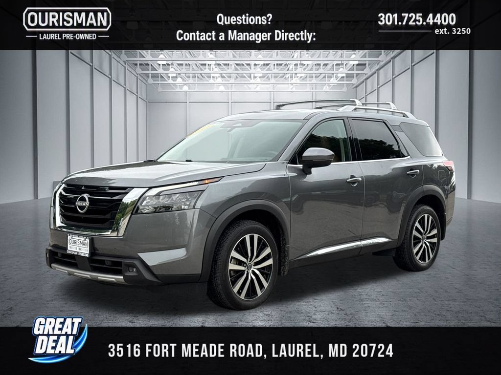 Used 2025 Nissan Pathfinder Platinum w/ Cargo Package AWD/4WD image 4