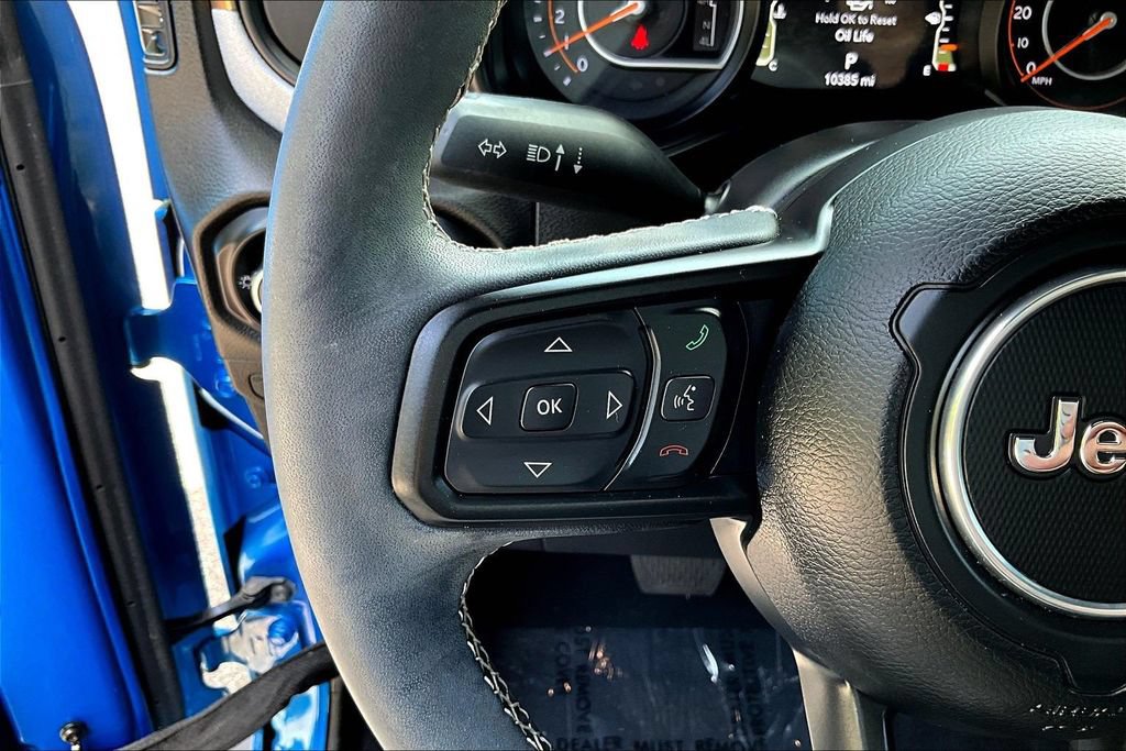 Used 2025 Jeep Wrangler Unlimited Sport AWD/4WD image 13