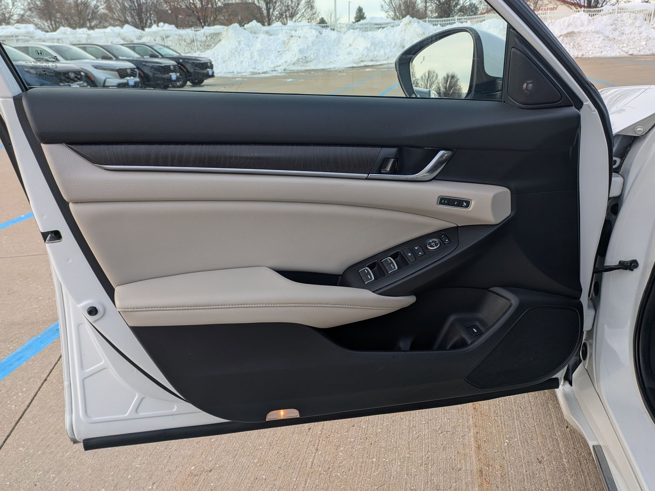 Certified 2019 Honda Accord Touring image 11