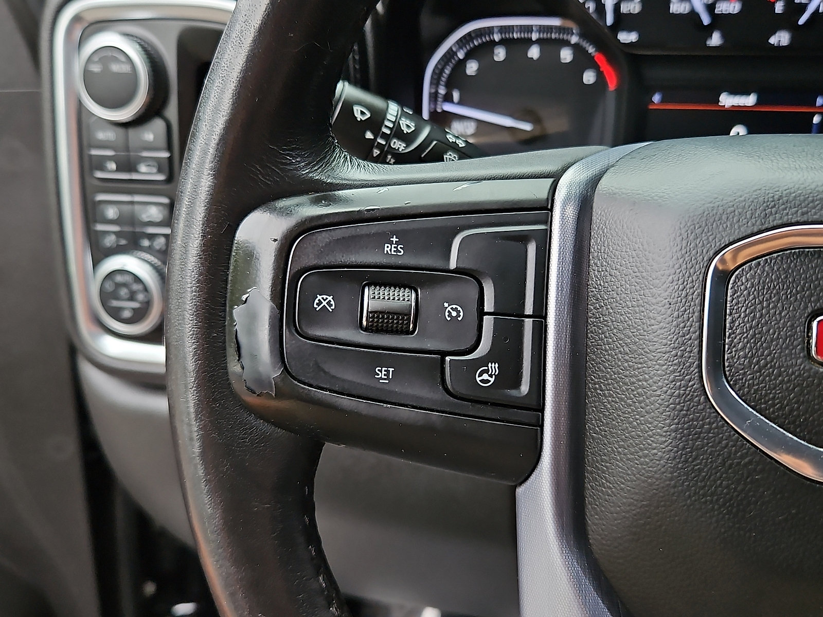 Used 2020 GMC Sierra 1500 SLT w/ SLT Convenience Package AWD/4WD image 19
