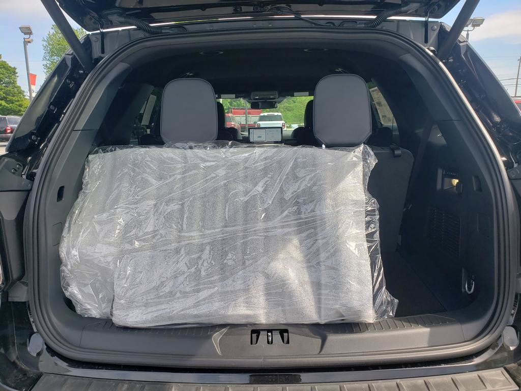 New 2026 Ford Explorer ST AWD/4WD image 5