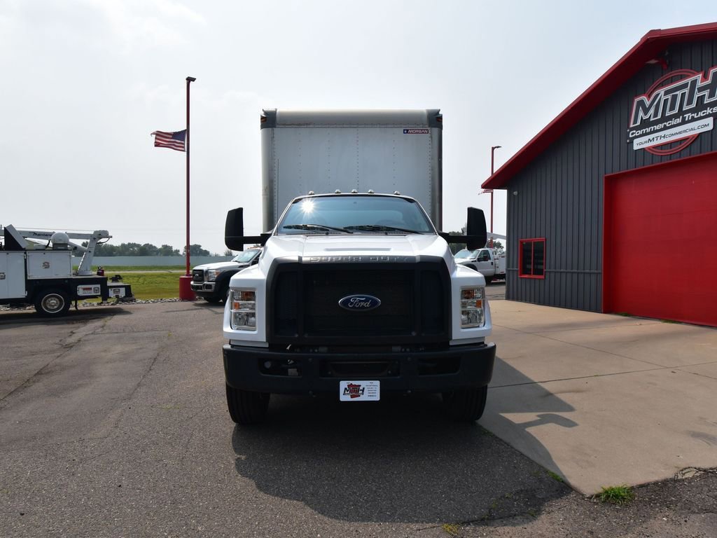 Used 2019 Ford F750 2WD Regular Cab Super Duty image 12