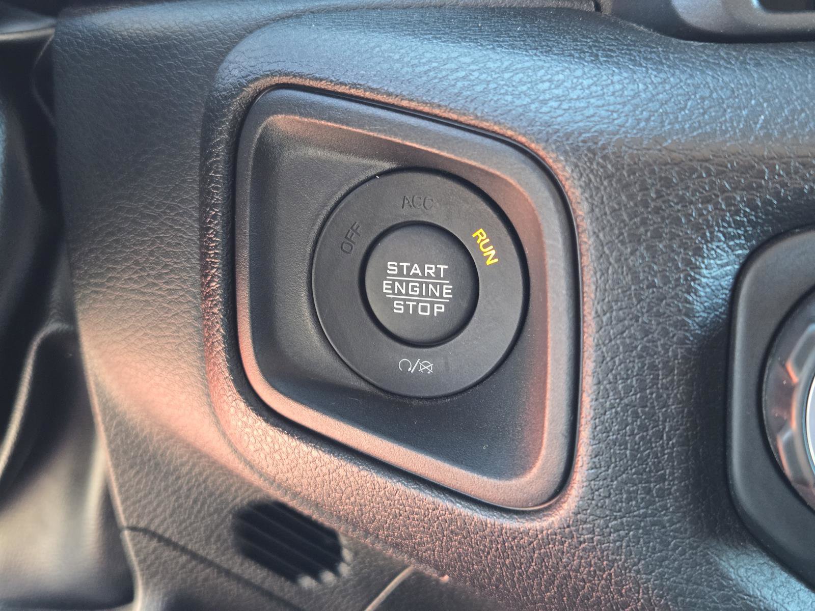 Used 2024 Jeep Wrangler Unlimited Sport image 13