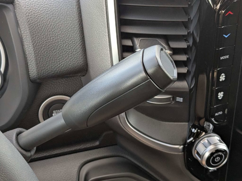 New 2026 RAM 2500 Big Horn AWD/4WD image 24