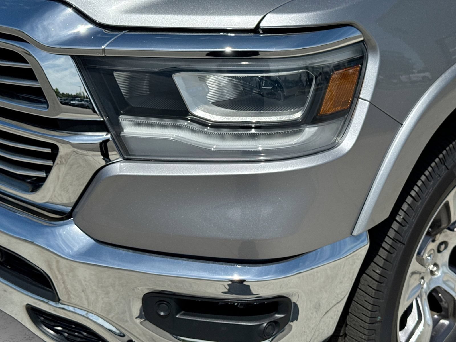 Used 2021 RAM 1500 Laramie AWD/4WD image 13