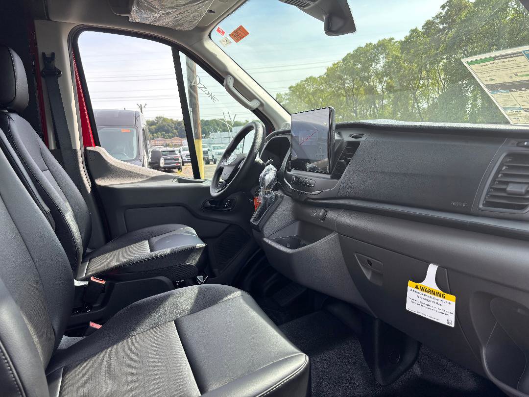New 2025 Ford Transit 250 148 Medium Roof image 21