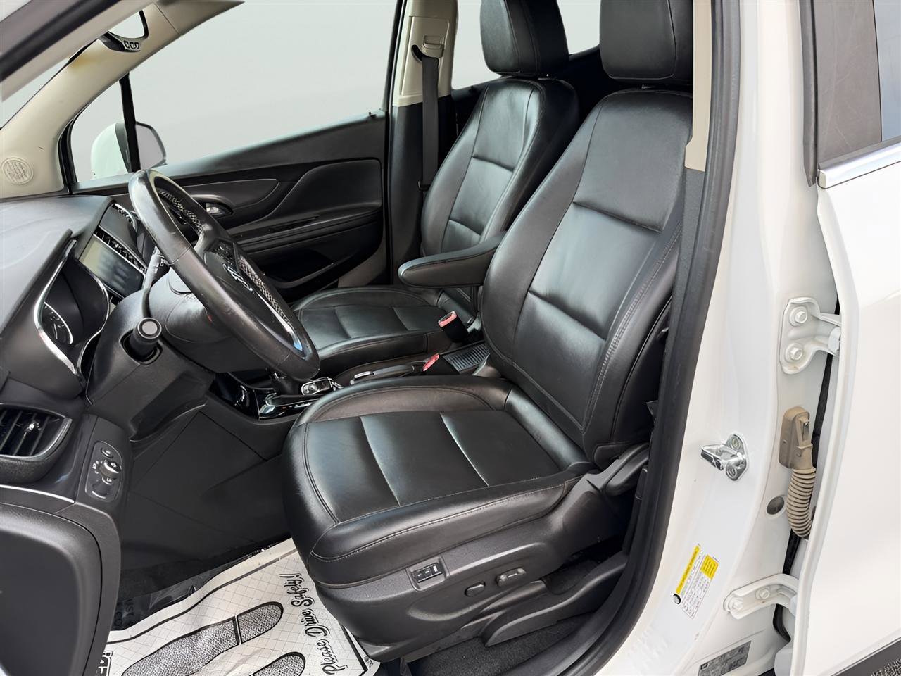 Used 2020 Buick Encore Essence image 12