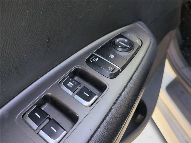 Used 2019 Kia Optima LX FWD image 12