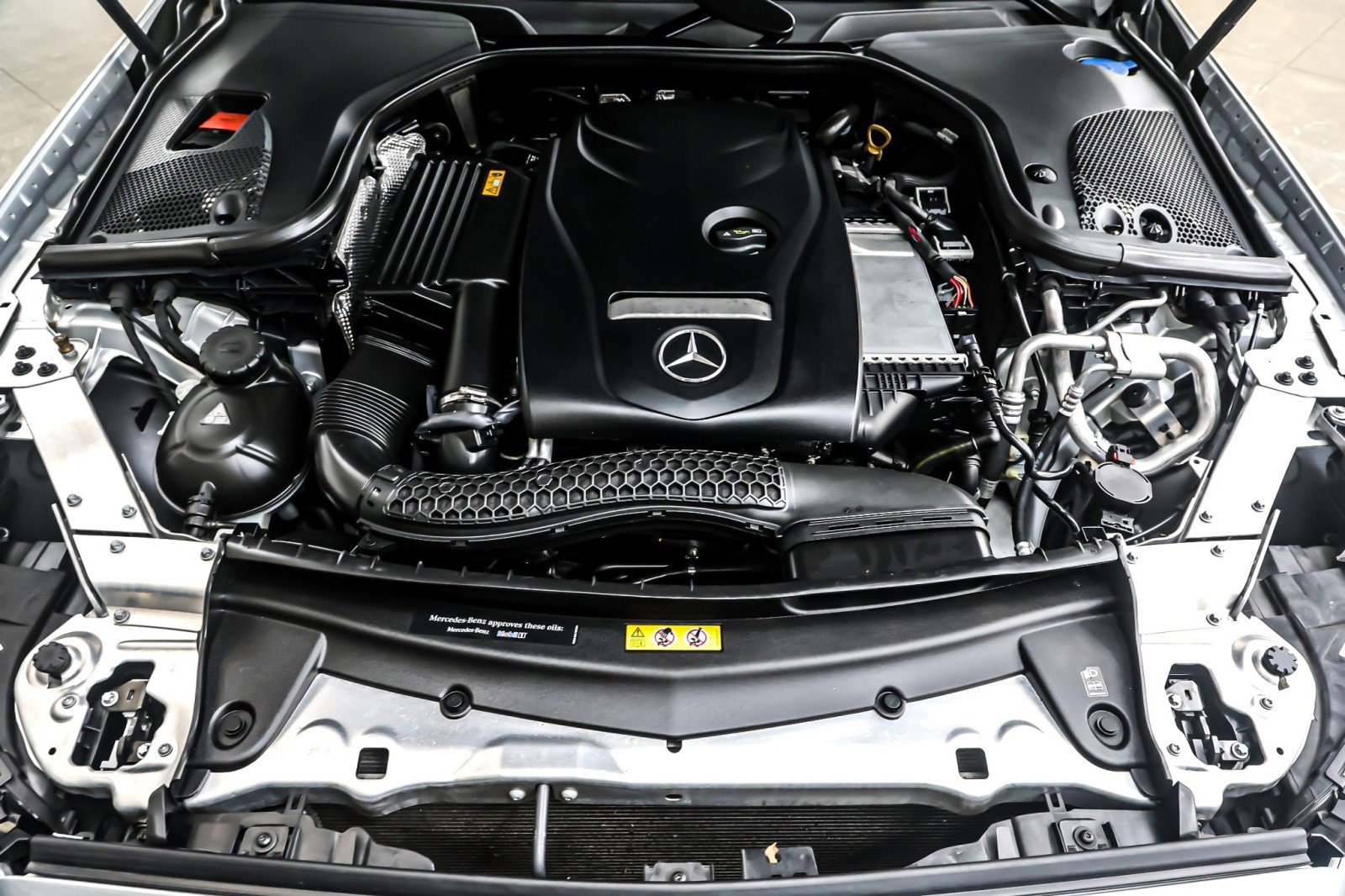 Used 2017 Mercedes-Benz E 300 image 11