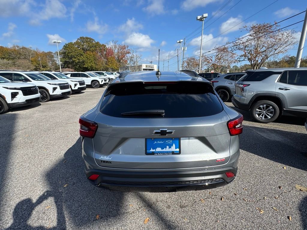 New 2026 Chevrolet Trax RS w/ Sunroof Package image 6