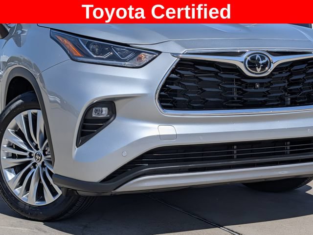 Certified 2025 Toyota Highlander Platinum AWD/4WD image 3
