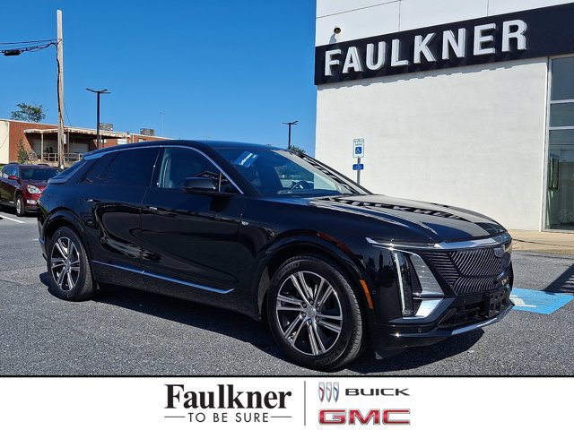Certified 2024 Cadillac Lyriq Luxury AWD/4WD image 1