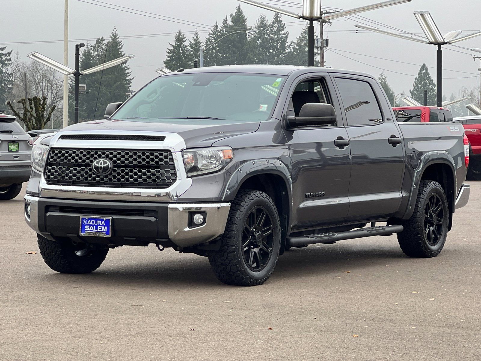 Used 2018 Toyota Tundra SR5 image 8