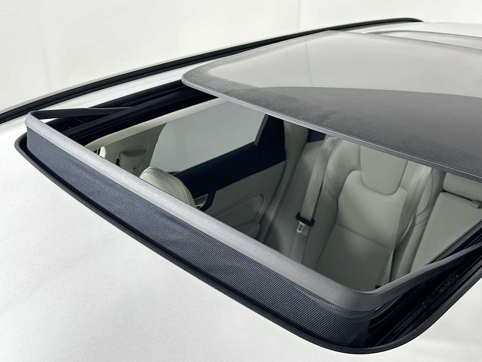 New 2026 Volvo XC60 B5 Ultra w/ Climate Package PRO AWD/4WD image 20