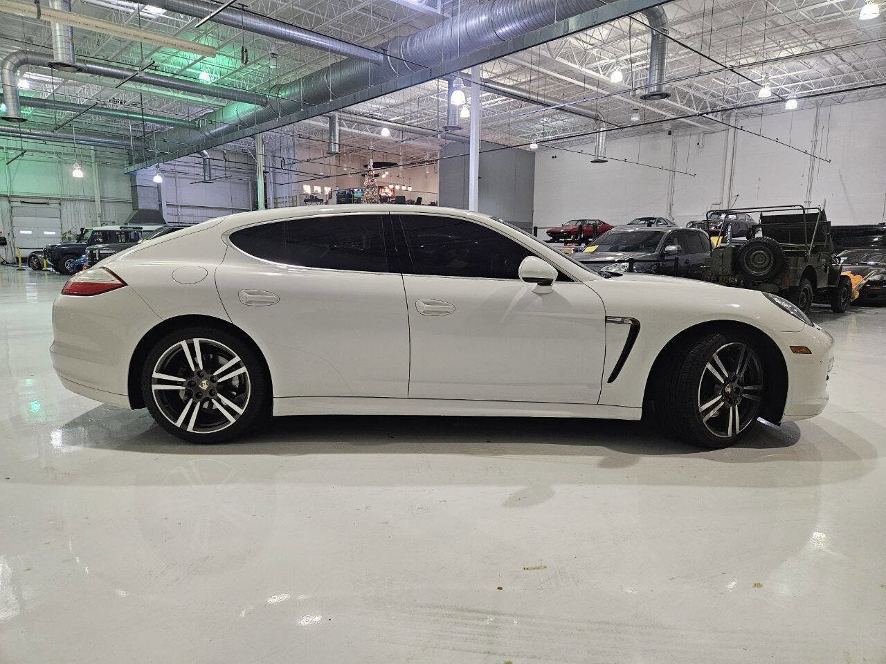 Used 2010 Porsche Panamera S image 24