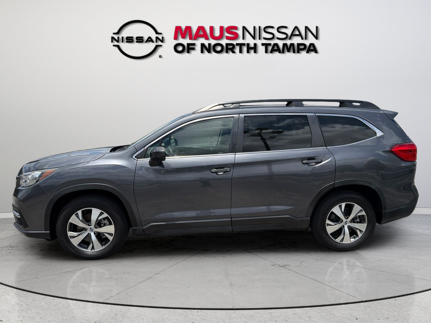Used 2022 Subaru Ascent Premium w/ Convenience Package AWD/4WD image 4