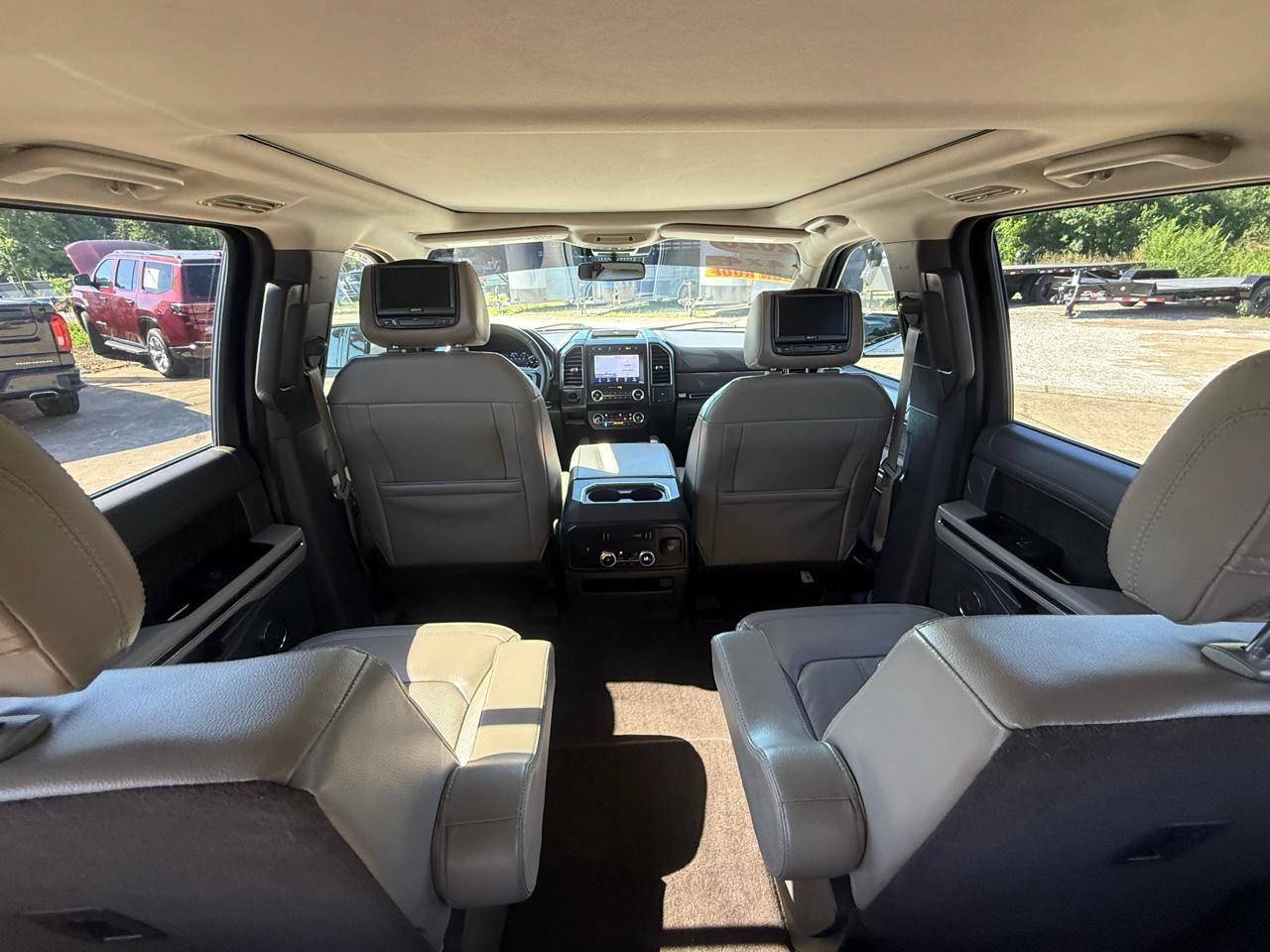 Used 2021 Ford Expedition Limited RWD image 11