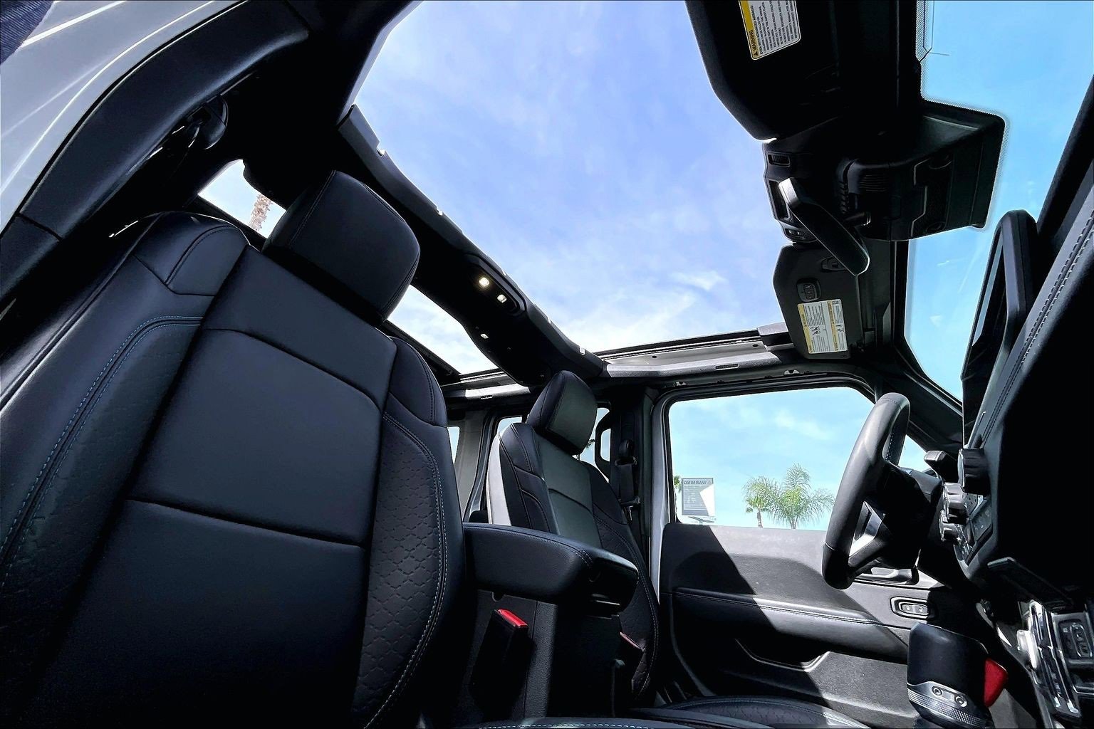 Used 2024 Jeep Wrangler High Altitude image 22