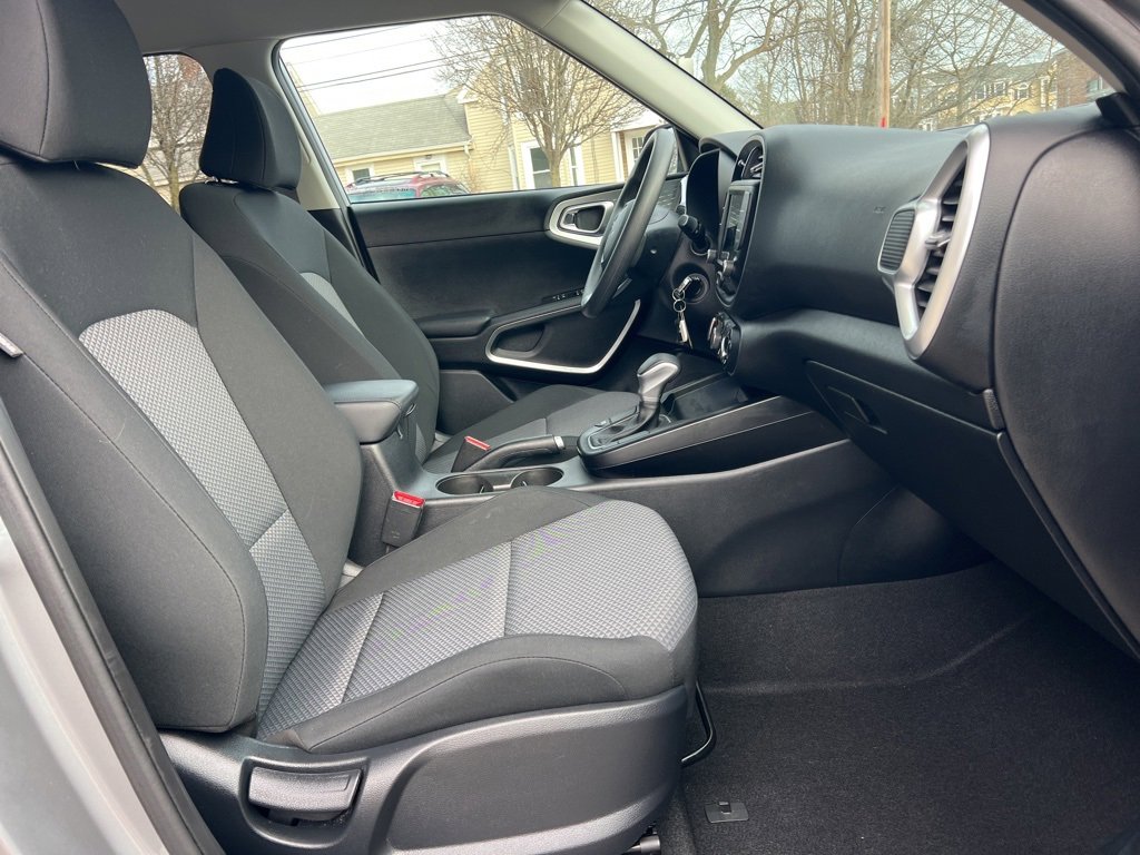 Certified 2022 Kia Soul LX w/ Technology Package image 24