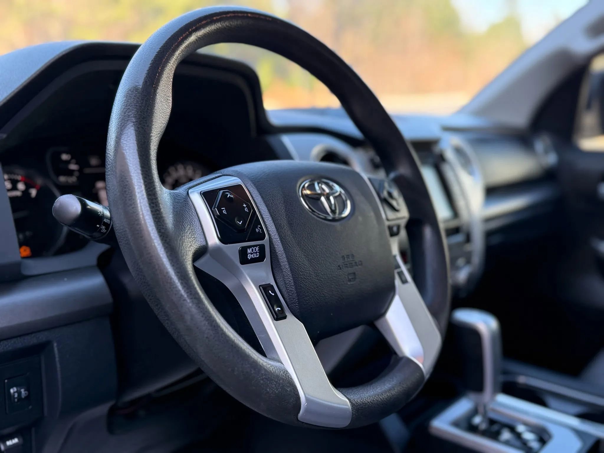 Used 2018 Toyota Tundra SR5 w/ SR5 Upgrade Package image 11