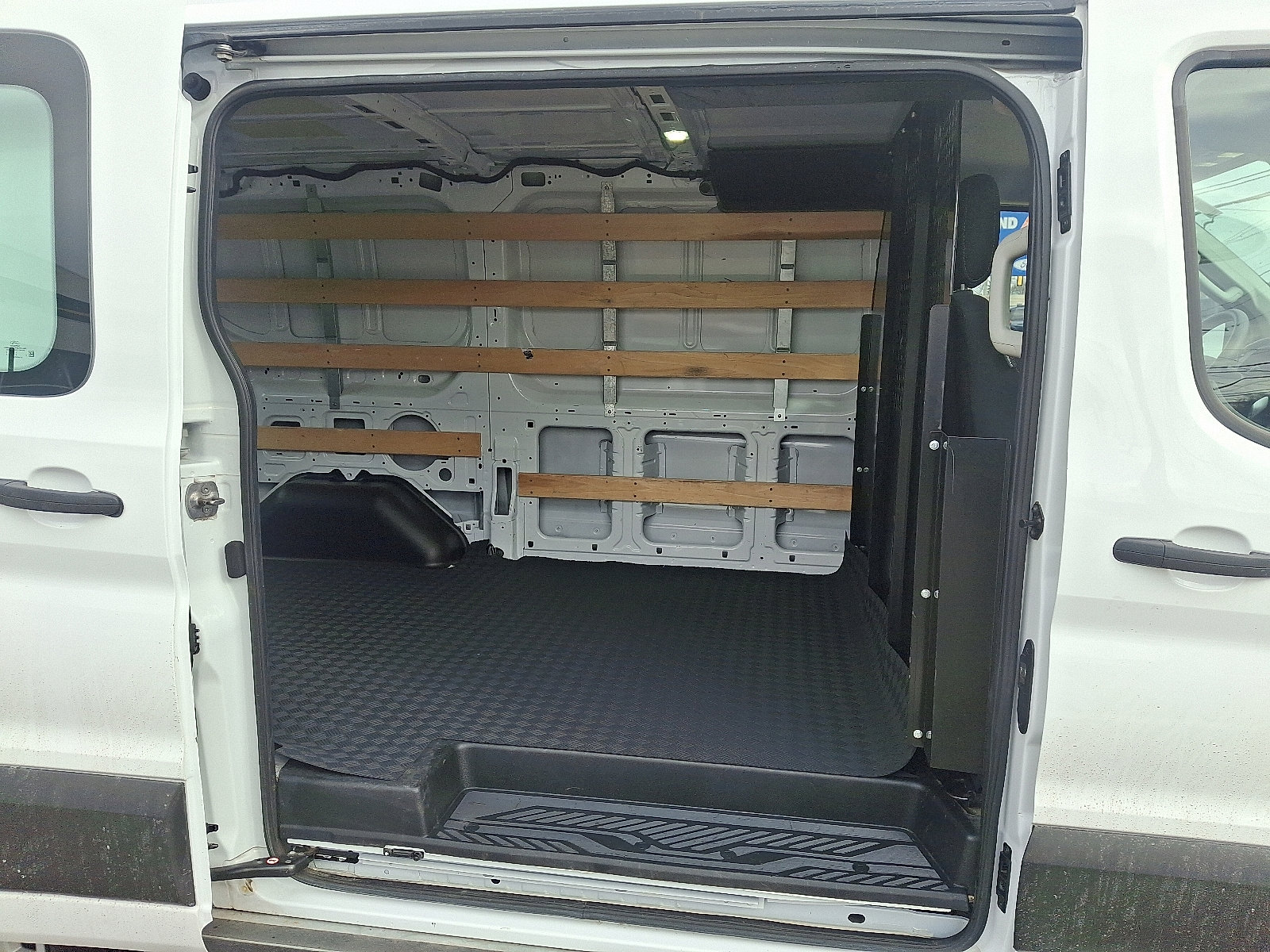 Used 2024 Ford Transit 250 Low Roof w/ Exterior Upgrade Package image 10