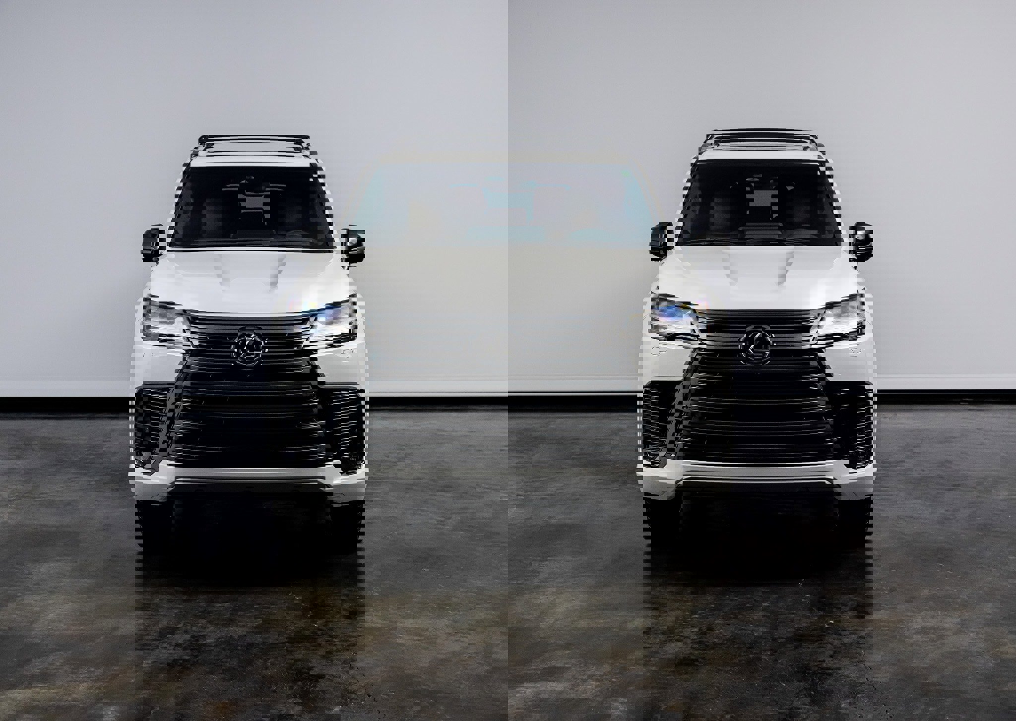 Used 2025 Lexus LX 700h Luxury image 2