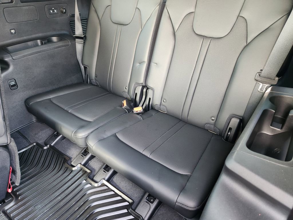 Used 2023 Kia Sorento SX AWD/4WD image 31