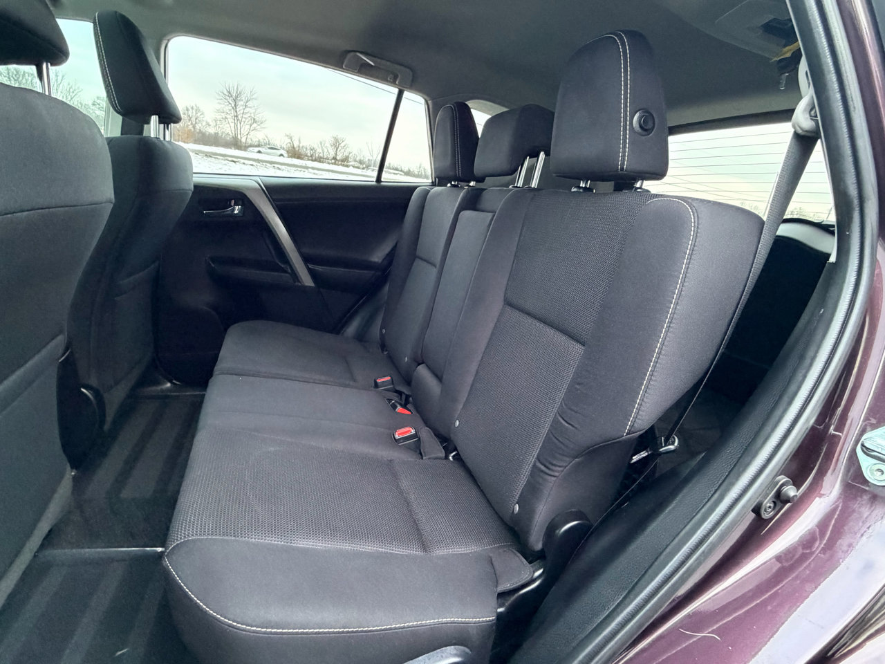 Used 2018 Toyota RAV4 XLE image 23
