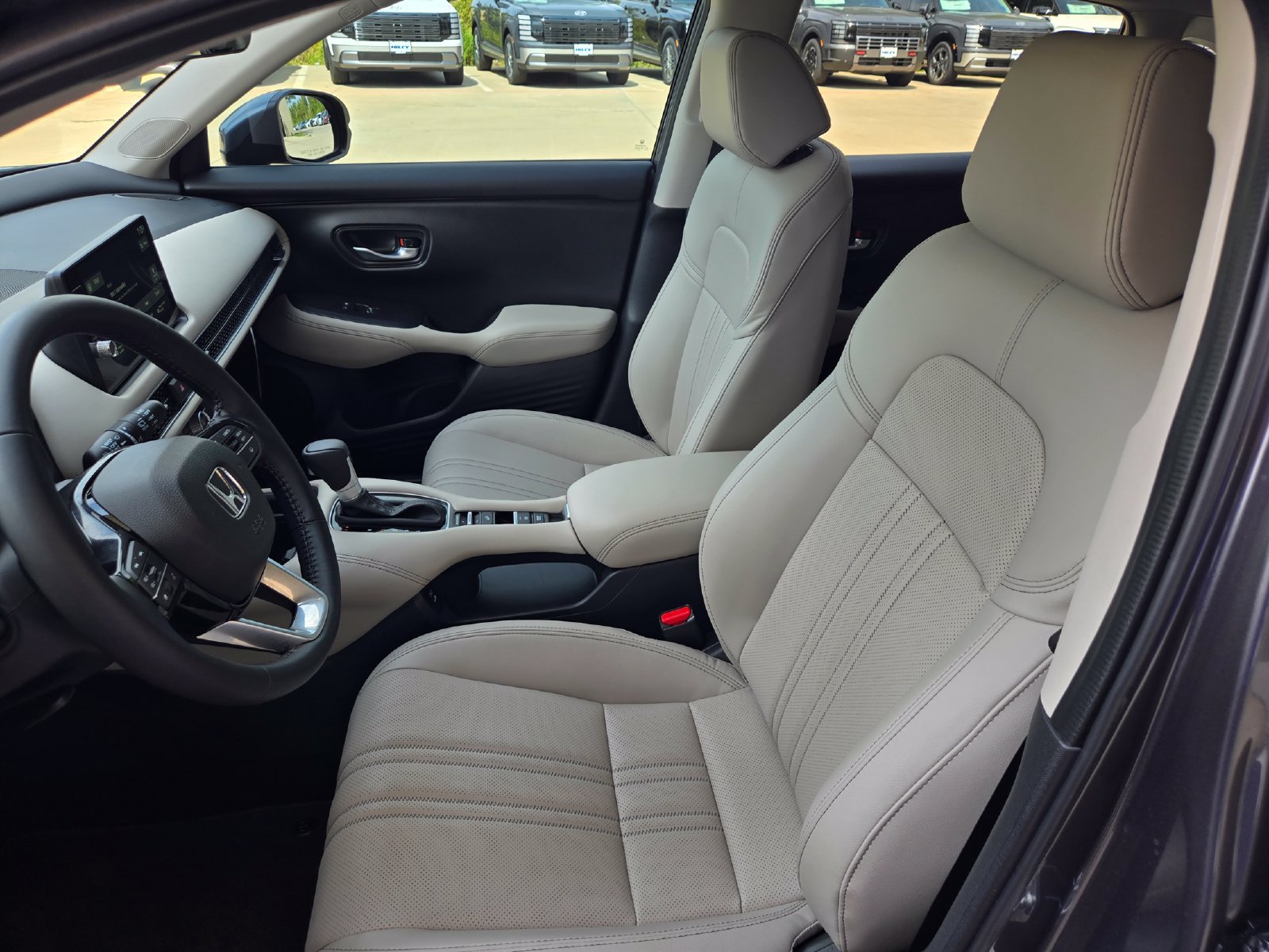 Used 2027 Honda HR-V EX-L image 23