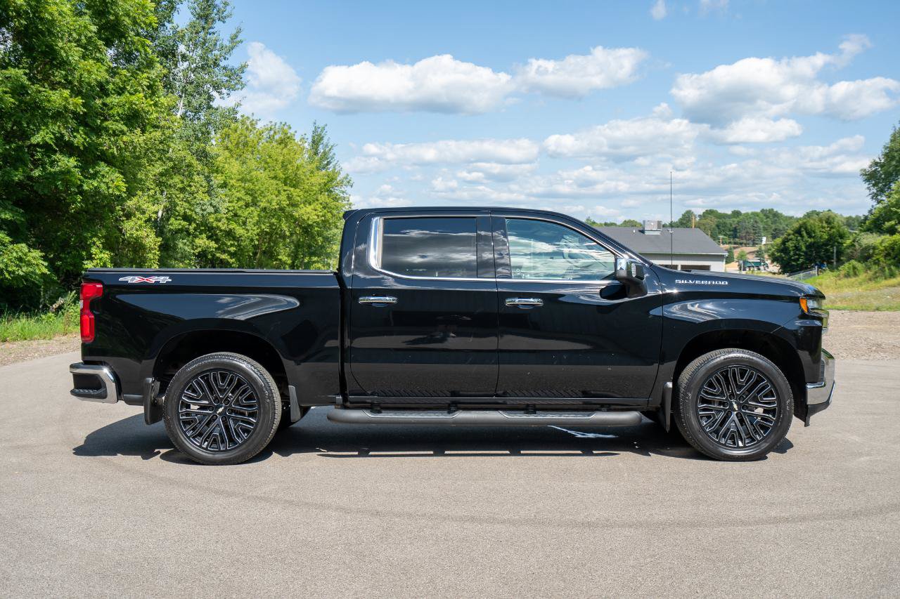 Used 2019 Chevrolet Silverado 1500 LTZ w/ LTZ Plus Package AWD/4WD image 2
