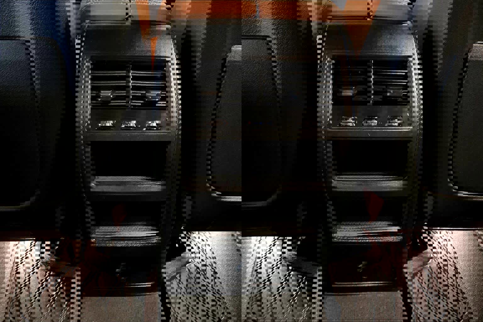 Used 2023 BMW X5 xDrive40i w/ Premium Package image 33