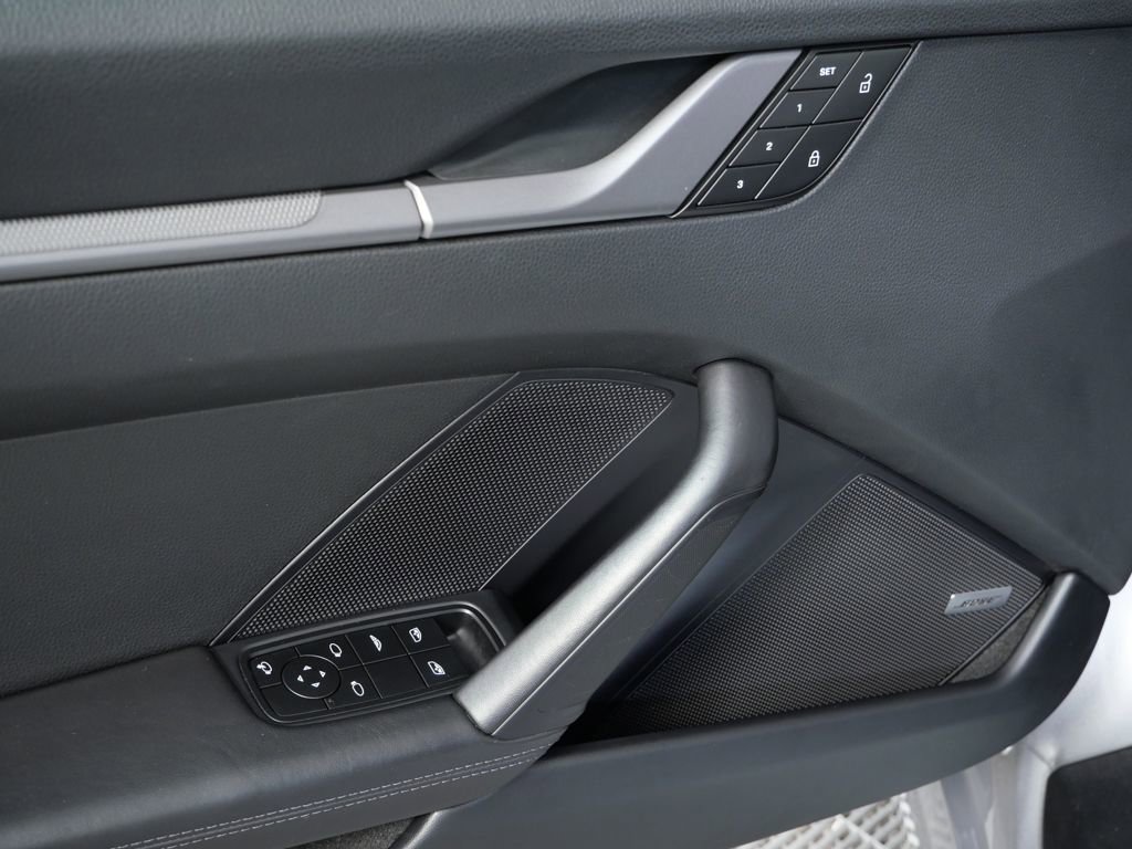 Certified 2022 Porsche 911 Carrera 4S image 6