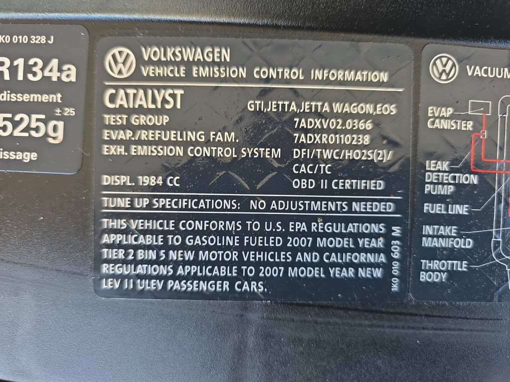 Used 2007 Volkswagen Eos 2.0T FWD image 34