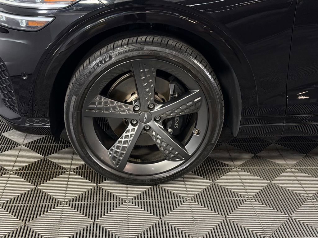 Used 2024 Genesis GV70 3.5T Sport w/ Sport Advanced Package image 12