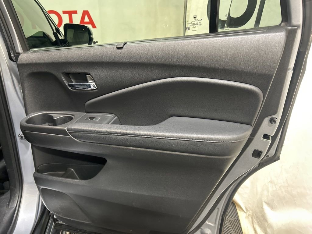 Used 2019 Honda Pilot Elite image 14