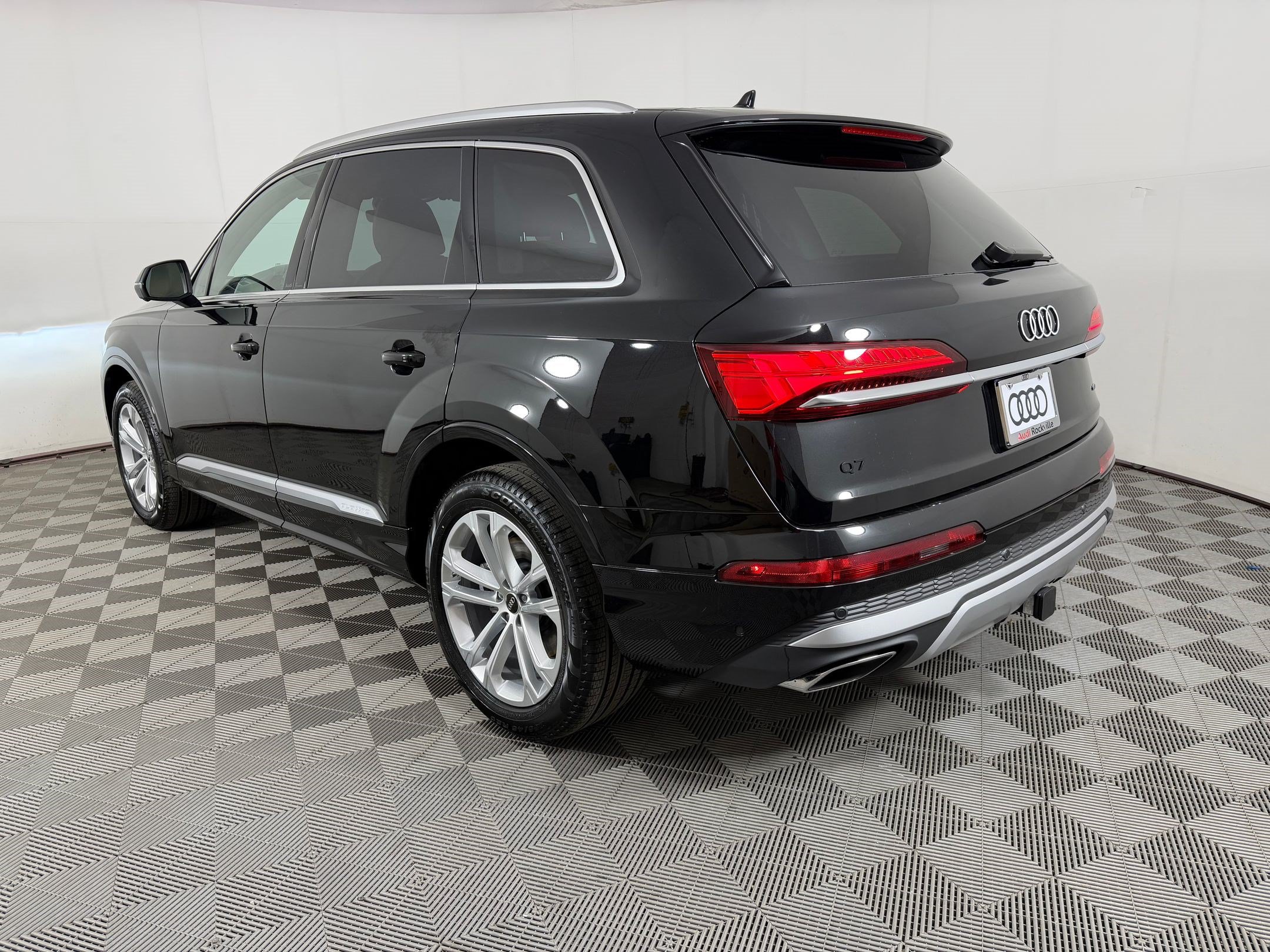 New 2026 Audi Q7 2.0T Premium Plus AWD/4WD image 3