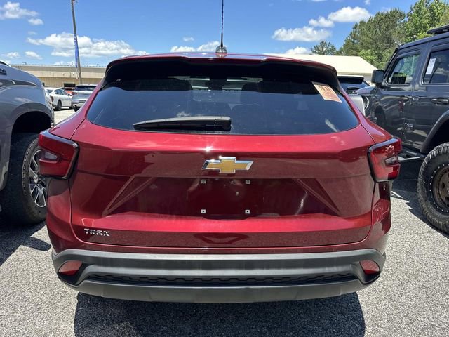 Used 2024 Chevrolet Trax LS FWD image 4