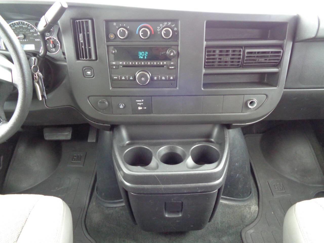 Used 2014 Chevrolet Express 3500 LT w/ LT Preferred Equipment Group image 29