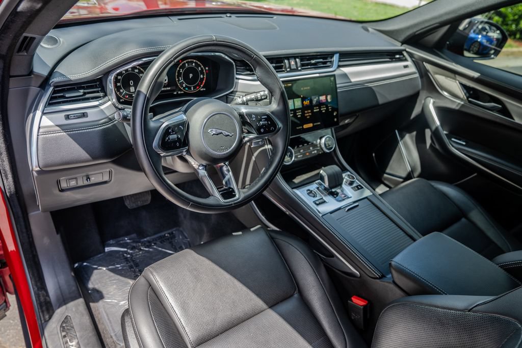 Used 2024 Jaguar F-PACE R-Dynamic S AWD/4WD image 4