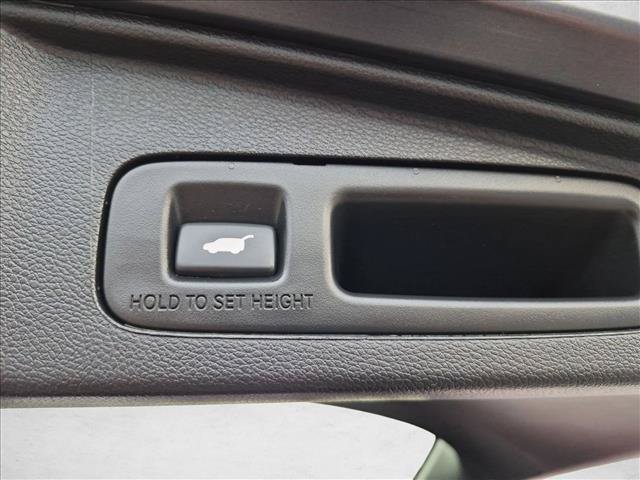 Used 2019 Honda CR-V Touring image 11