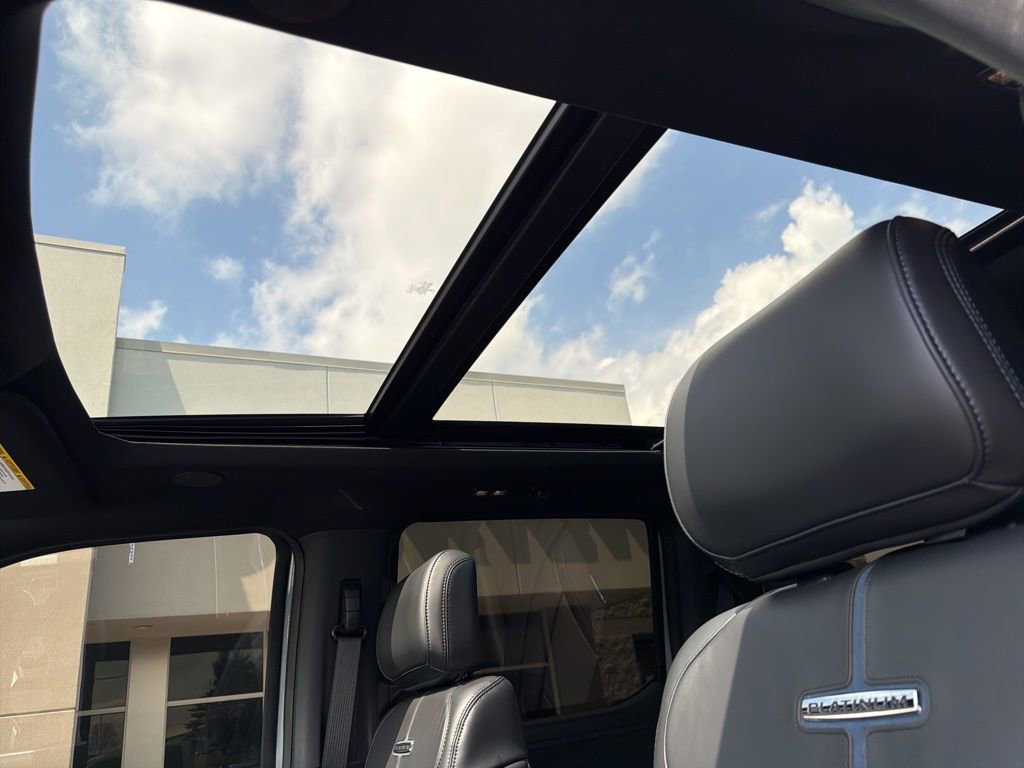 Used 2026 Ford F350 Platinum w/ Tremor Off-Road Package image 19