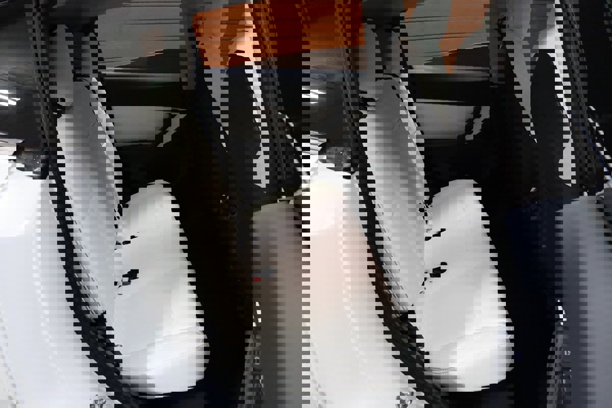 Used 2022 Tesla Model Y Long Range image 42