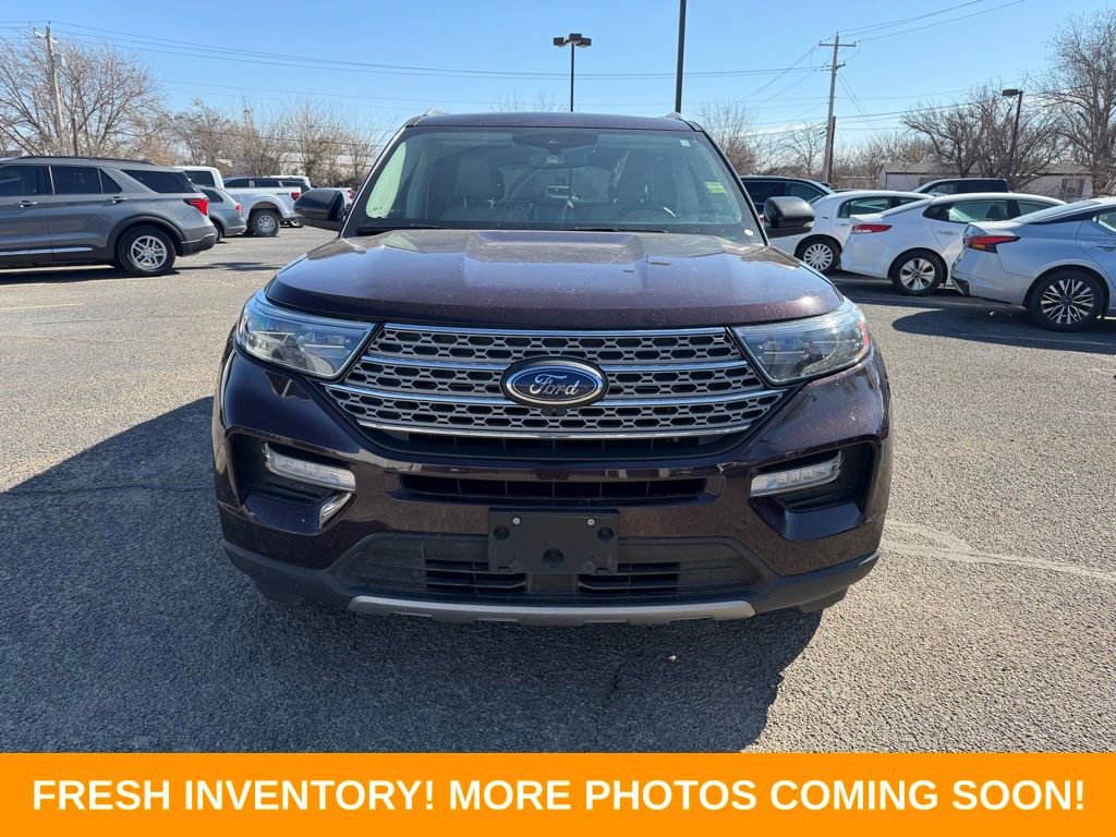 Used 2022 Ford Explorer Limited w/ Limited Technology Package image 2