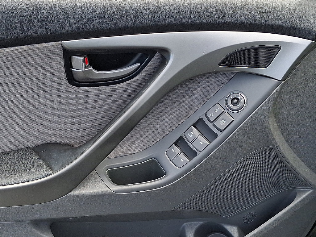 Used 2011 Hyundai Elantra GLS w/ Preferred Equipment Pkg 3 FWD image 16