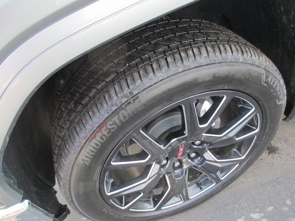 Certified 2024 GMC Sierra 1500 SLT image 12