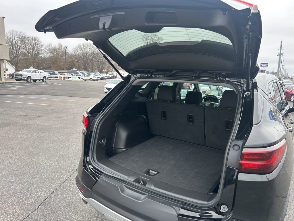 Used 2025 Chevrolet Blazer LT image 33