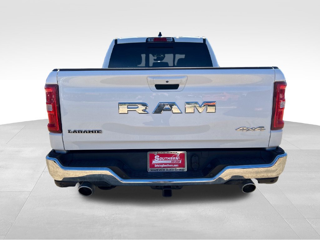 Used 2025 RAM 1500 Laramie AWD/4WD image 4