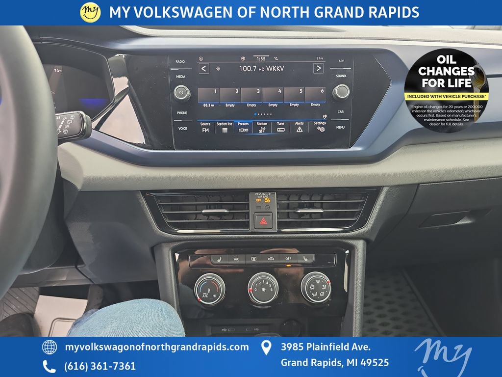 Used 2023 Volkswagen Taos SE FWD image 13