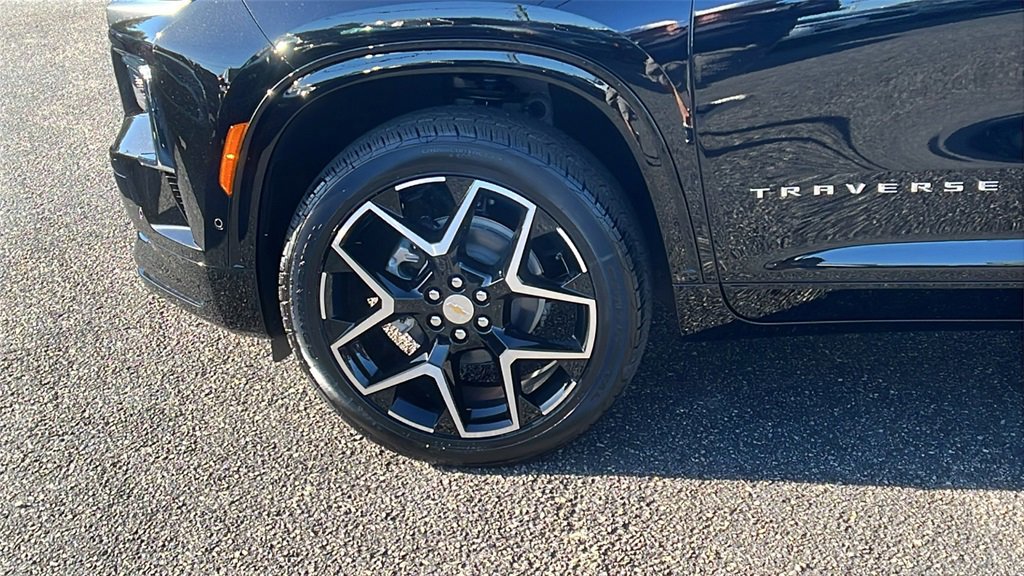 New 2026 Chevrolet Traverse High Country image 9