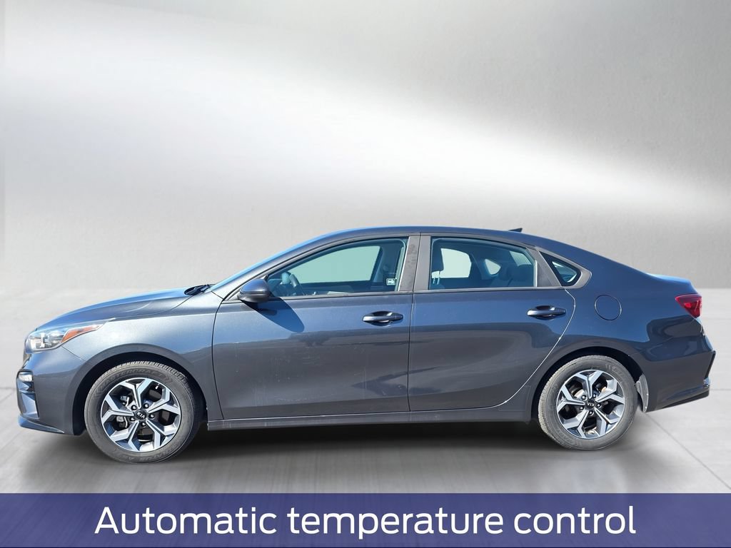 Used 2019 Kia Forte LXS FWD image 3